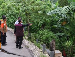 Pj. Gubernur NTT Tinjau Lokasi Dampak Cuaca Ekstrem di Kota Kupang