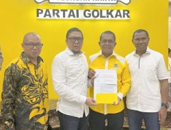 Melki -Johni dan 15 Paslon Pilkada NTT Terima SK DPP Golkar