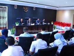Audiensi Bersama KPU dan Bawaslu Kota Kupang, Pj. Walikota Fokus Edukasi Pemilih Pemula dan Jaga Netralitas ASN Jelang Pilkada 2024