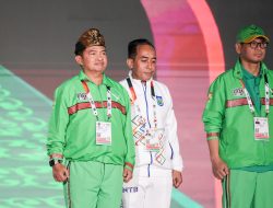 Penjabat Gubernur NTT, Andriko Susanto Hadiri Penutupan PON XXI Aceh-Sumut