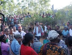 Pulang Kampung, Johni Asadoma Minta Doa Restu 