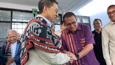 Tiba di Kupang, Menteri Kebudayaan RI Fadli Zon Disambut Hangat Gubernur NTT