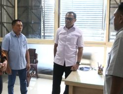 Wagub Johni Tinjau KCP Mobile Bank NTT Surabaya