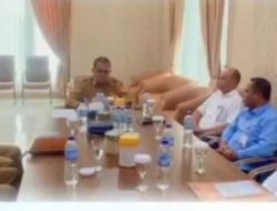 Gubernur Melki Teken Persetujuan Harga Saham KUB antara Bank NTT – Bank Jatim