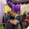 Tangis Haruh Ayah dr. Icha di Pelukan Gubernur Melki, Mohon Keadilan