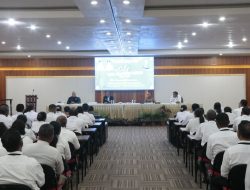 Gubernur Melki: Kepala Sekolah Harus Jadi Penggerak Perubahan